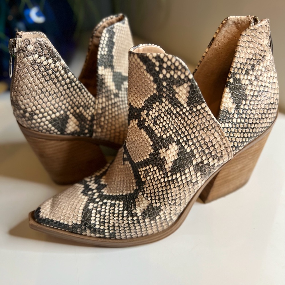 Steve Madden Camryn bootie